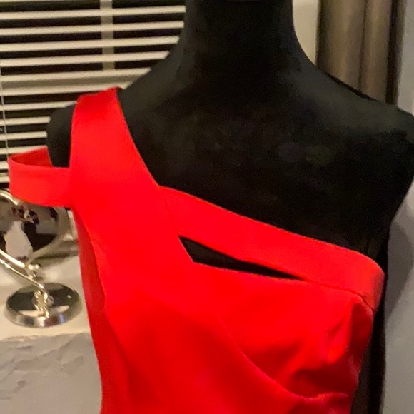 Aidan Elegant Red Women's Dress - Picture 5 of 5